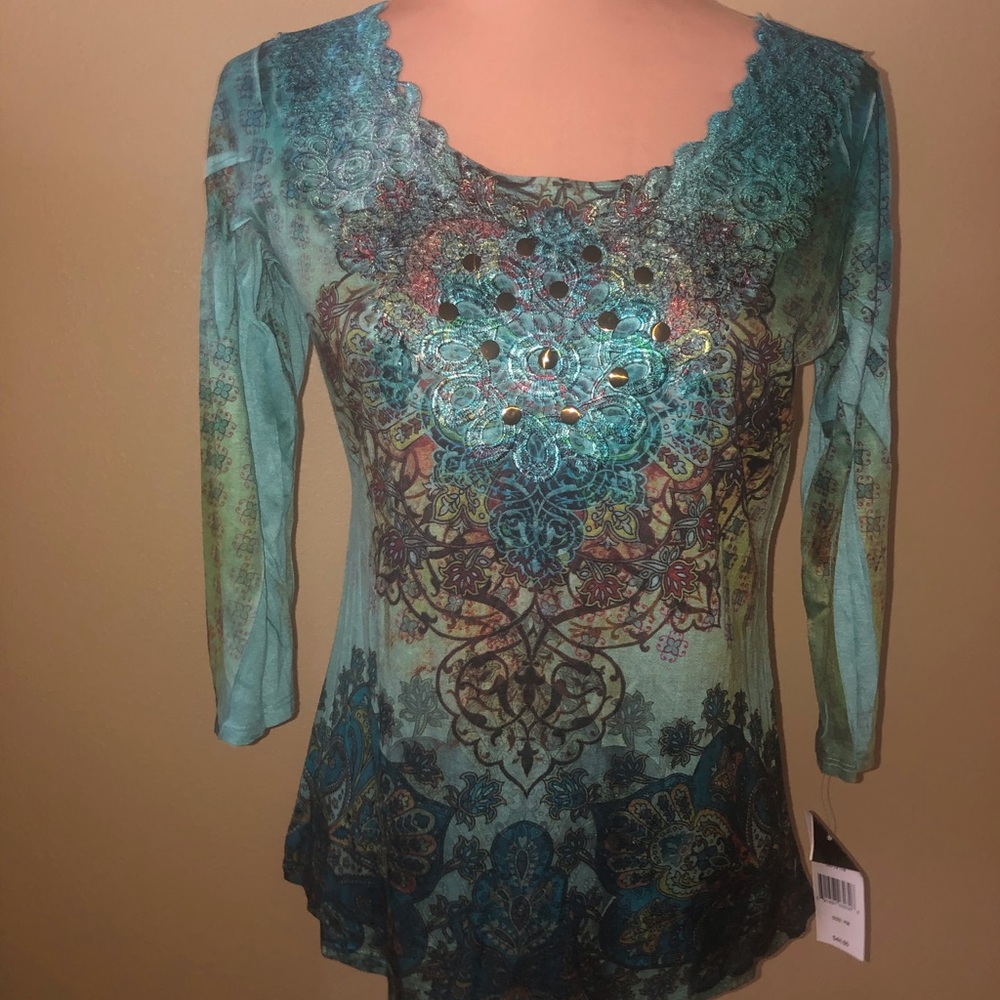 New! Women’s Size PM Top
